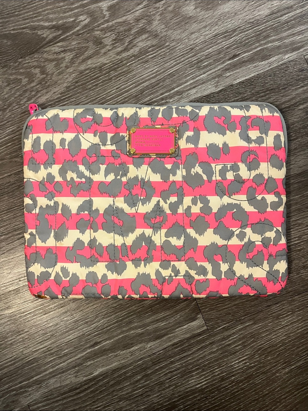 Marc By Marc Jacobs Quilted Throw in Hot Pink, Gray & Cream Animal Print